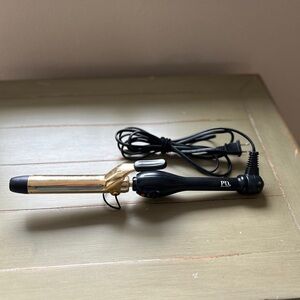 Pro Beauty tools gold 1 inch curling iron. Used once.